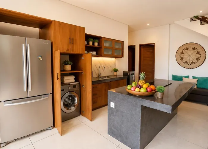 Casa vacanze Luxury 3br Pool Walk To Finns Canggu