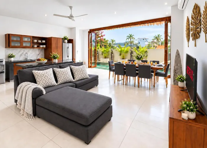 Vakantiehuis Luxury 3br Pool Walk To Finns Canggu